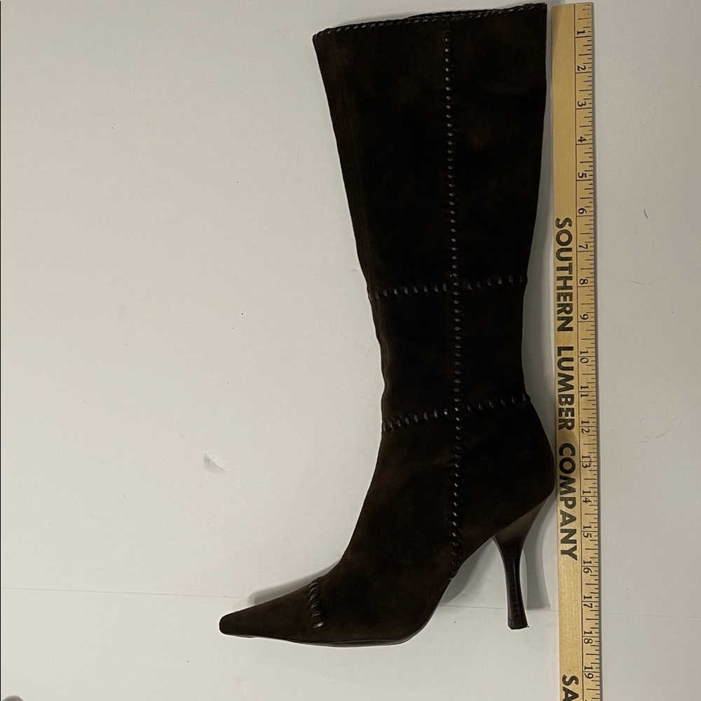 Y2K BCBGirls chocolate brown faux suede pointy toe knee high stretch boots - Picture 9 of 10